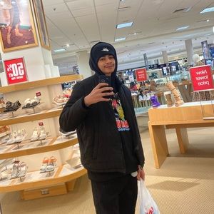 Meet your Posher, Chris